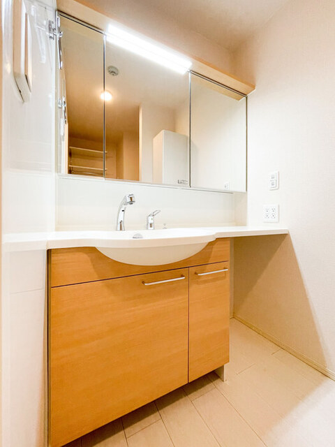 洗面設備　洗髪洗面化粧台