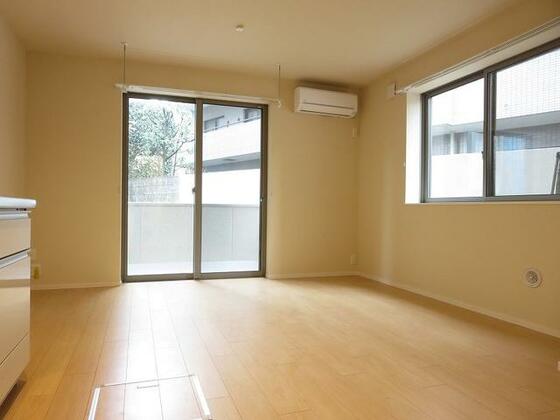 居室・リビング　２面採光♪