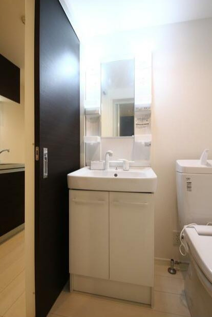 洗面設備　同一仕様写真