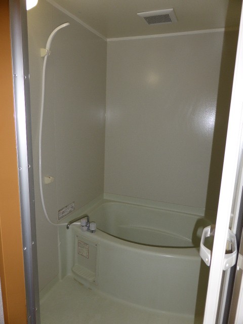 バス・シャワールーム　お風呂で日々の疲れを落としましょう