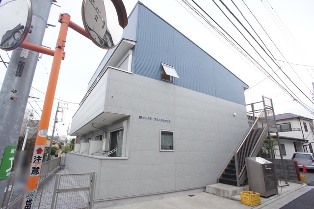 建物外観　２４時間管理だから入居中のトラブルも安心ですね。