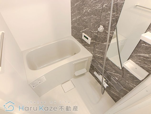 ＪＲ東海道本線 笠寺駅 徒歩3分 15階建 築1年の風呂写真
