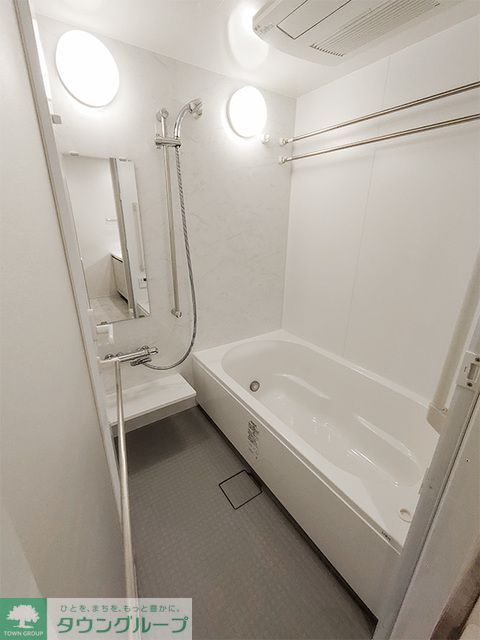 バス・シャワールーム　※写真は同タイプ住戸です。