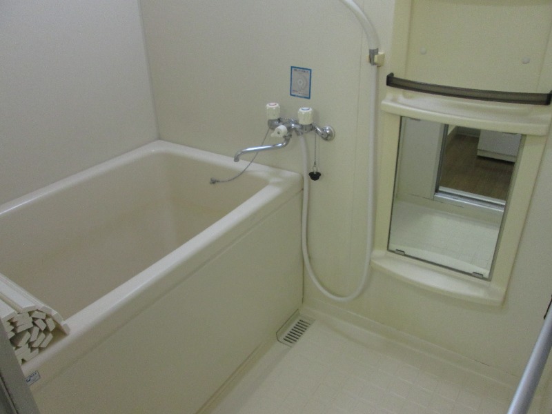 バス・シャワールーム　※別部屋参照