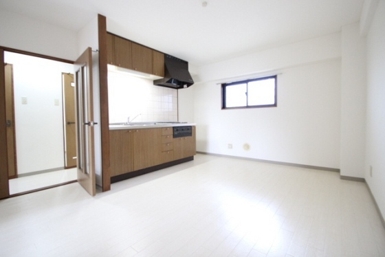 居室・リビング　※別部屋の写真です