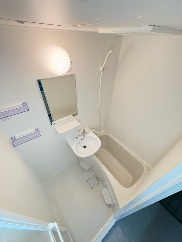 バス・シャワールーム　※他部屋写真使用