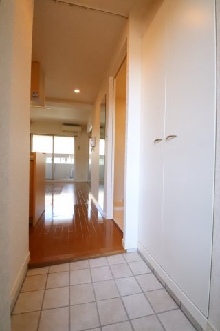 玄関　きれいな玄関です