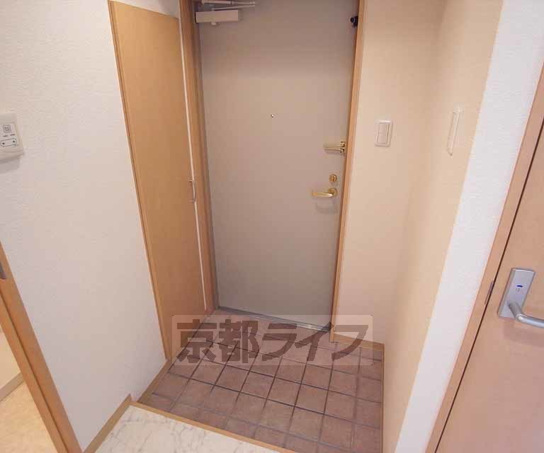 玄関　下駄箱付きです・ありがたや