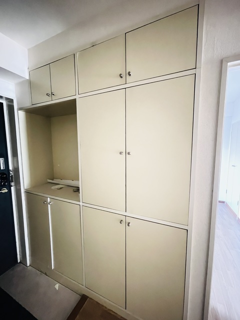 玄関　清掃前の写真です