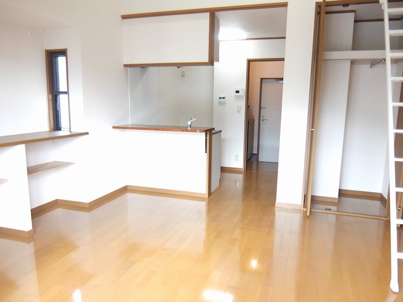 居室・リビング　写真は反転タイプです