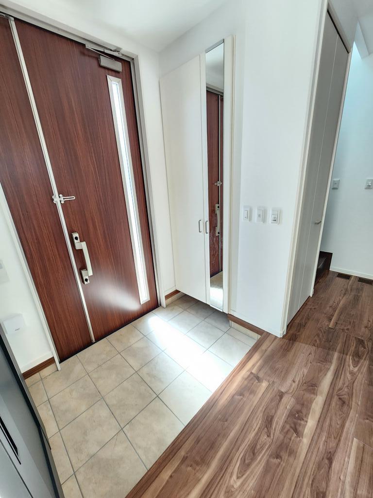 益城町広崎貸家の玄関写真