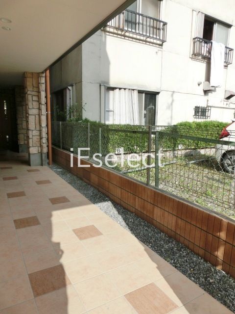 駐車場　駐輪は空いているスペースへ