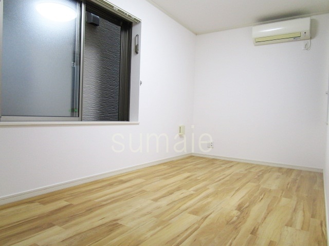 居室・リビング　5帖のリビングです♪