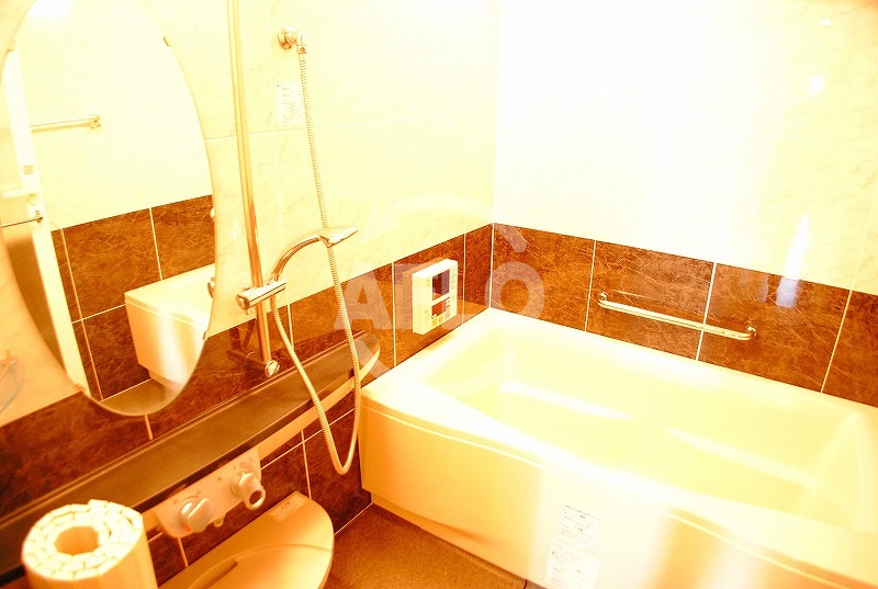 バス・シャワールーム　カスタリア阿倍野　浴室