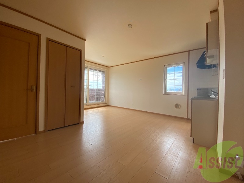 居室・リビング　陽当たり良好で、広々としたリビングです。