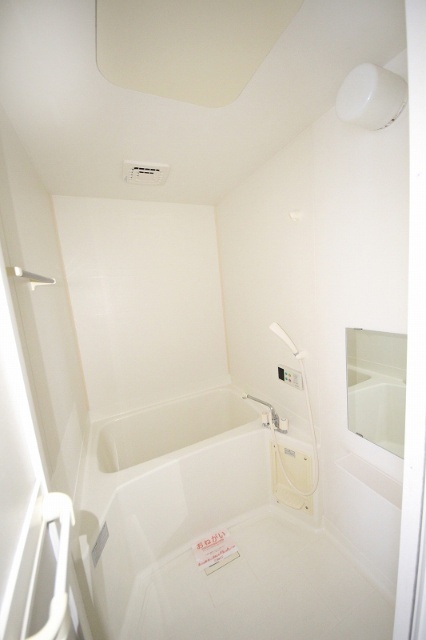 バス・シャワールーム　浴室（類似室内）