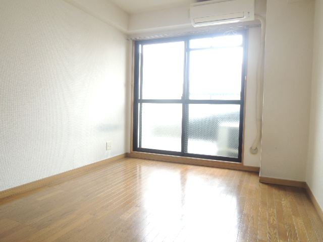 その他部屋・スペース　明るくて広めのお部屋です！