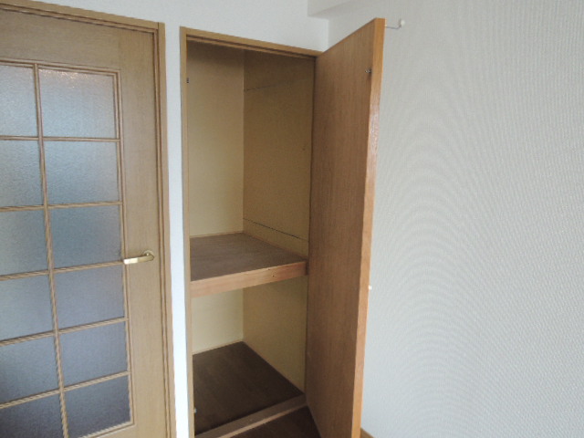 収納　奥行きのある収納