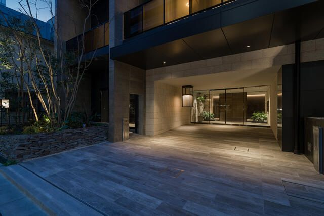 エントランス　清潔なエントランスです