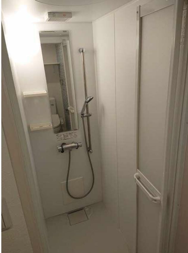 バス・シャワールーム　シャワールーム・トイレ別（同一仕様写真）