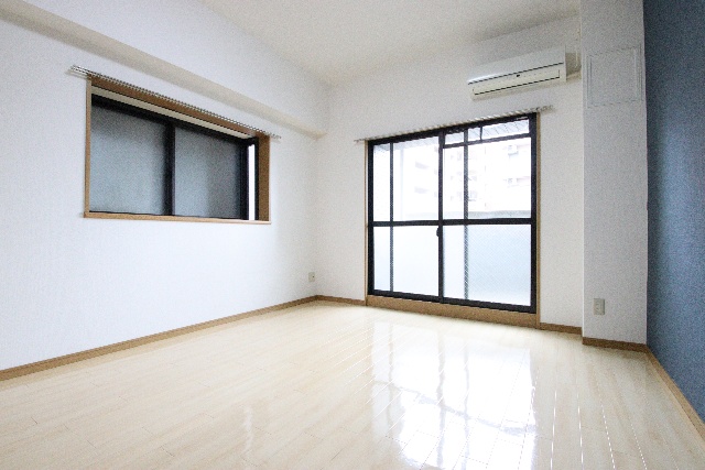 居室・リビング　※別室の参考写真の為、現況優先です。