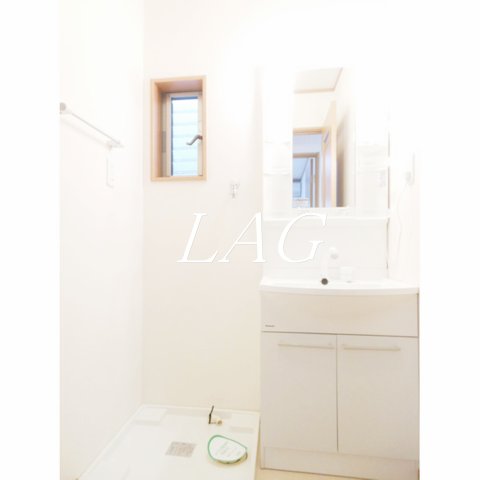 洗面設備　独立洗面台です。