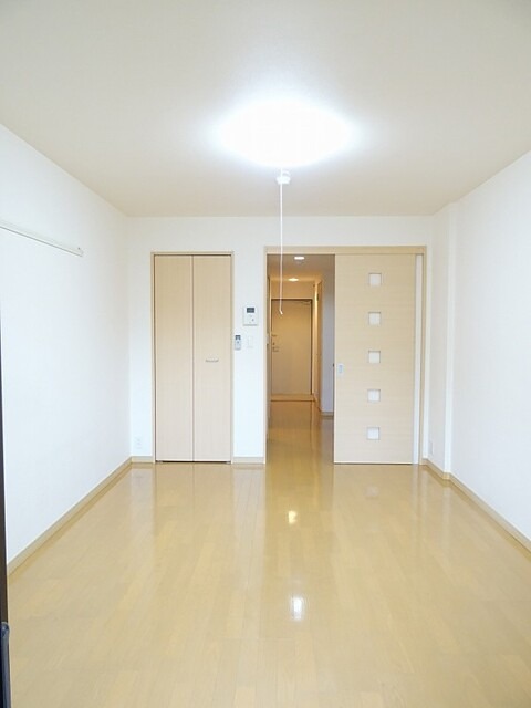 居室・リビング　明るい室内です。