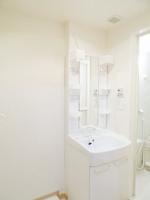 洗面設備　独立洗面台です。