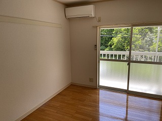 パークサイドBの居間写真
