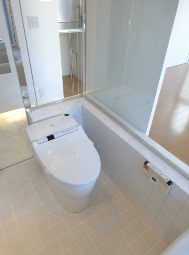 トイレ　シンプルで使いやすいトイレです