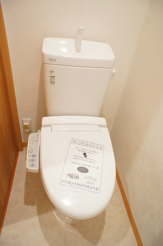 トイレ　同間取りの別部屋です