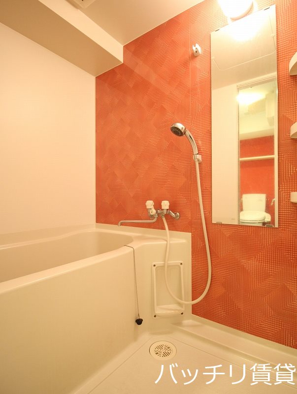 バス・シャワールーム　※同型タイプの為、現状優先