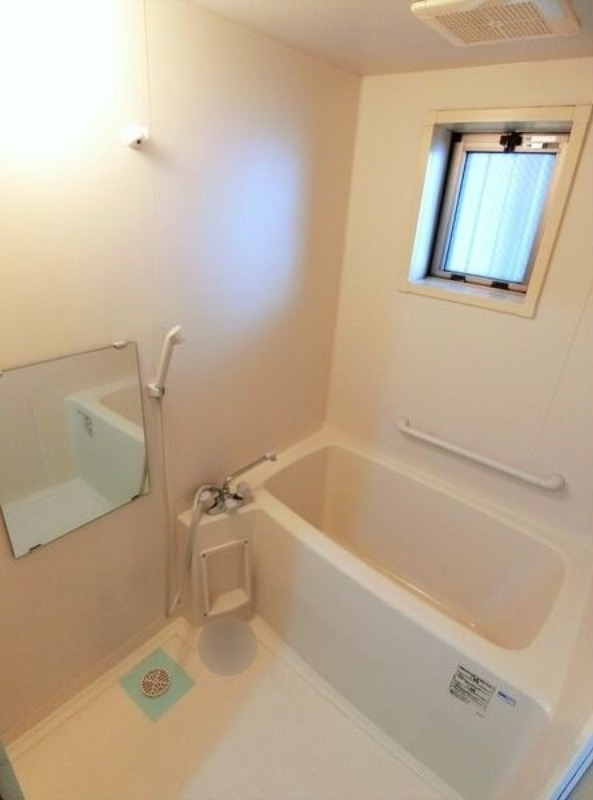 バス・シャワールーム　図面と現状に相違がある場合には現状を優先