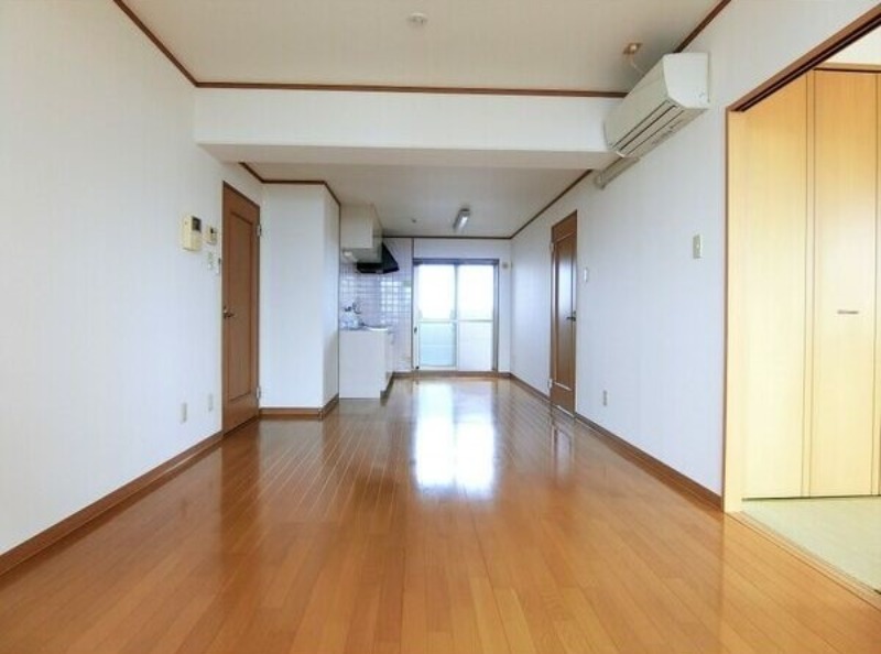 居室・リビング　図面と現状に相違がある場合には現状を優先