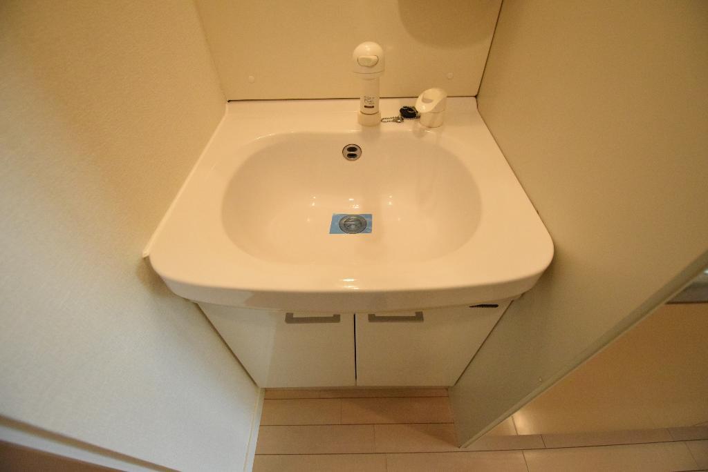 洗面設備　洗髪洗面化粧台