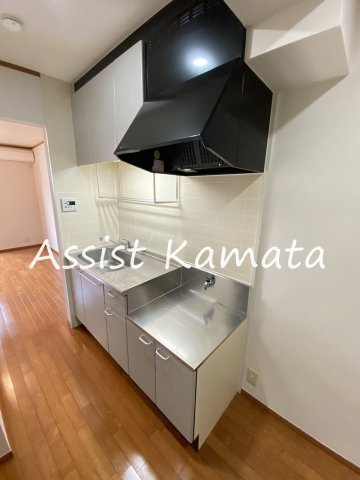 キッチン　写真は同タイプの別号室です