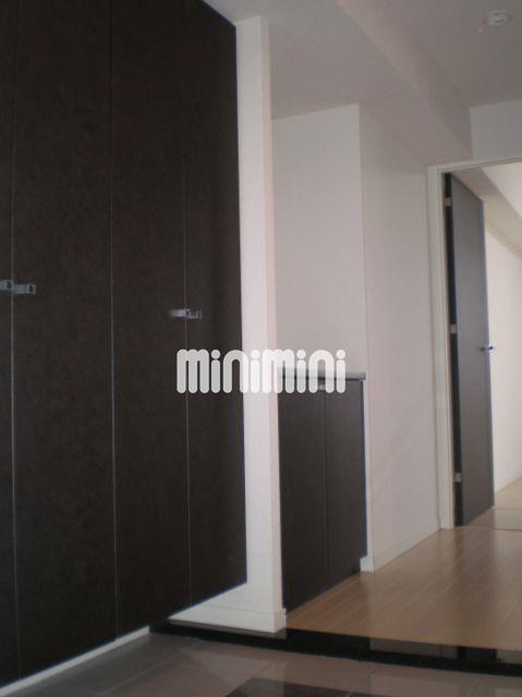 玄関　たっぷりはいります