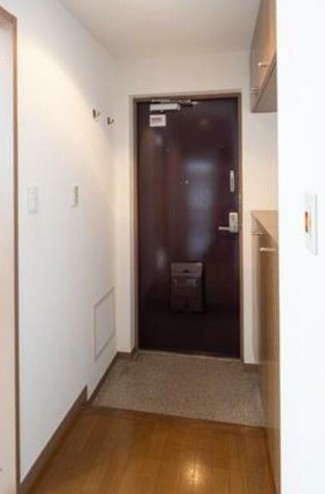 玄関　同タイプのお写真です