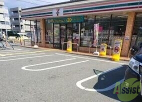 コンビニ　セブンイレブン尼崎南塚口2丁目店（コンビニ）まで526m