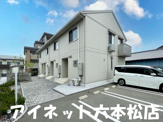 建物外観　設備の整った3LDK物件です。
