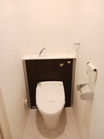 トイレ　落ち着いたトイレです