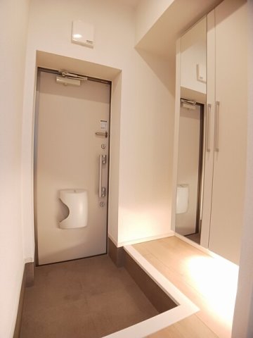 玄関　明るい玄関です