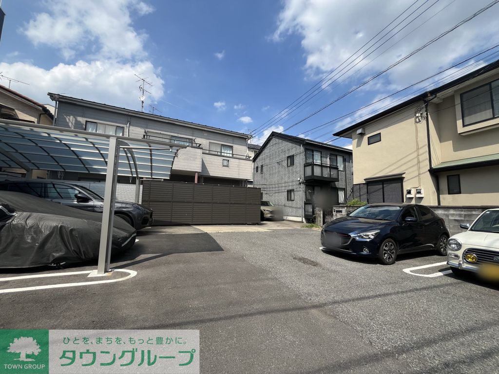 駐車場　駐車場