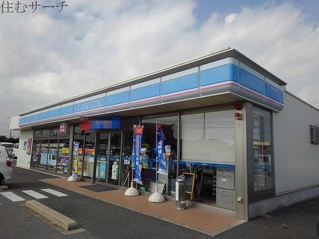 コンビニ　ローソン楠町北五味塚町店（コンビニ）まで900m