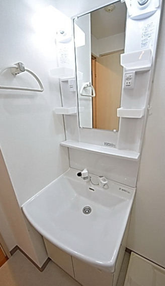 洗面設備　別部屋の画像を使用しております。