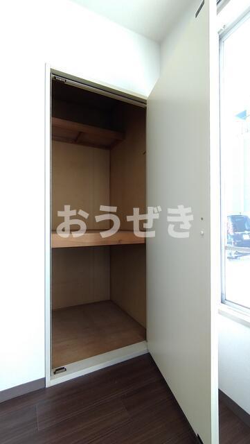 収納　?