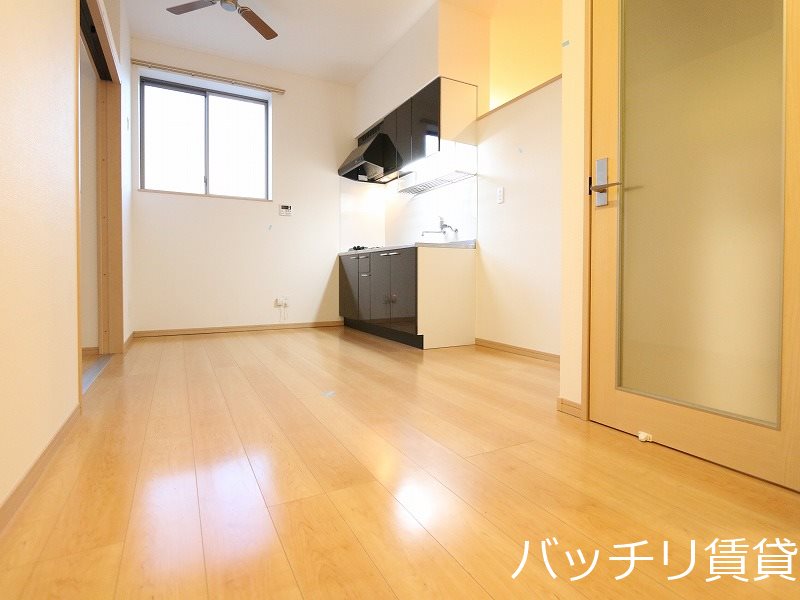 居室・リビング　同タイプのお部屋の写真の為現状を優先いたします。