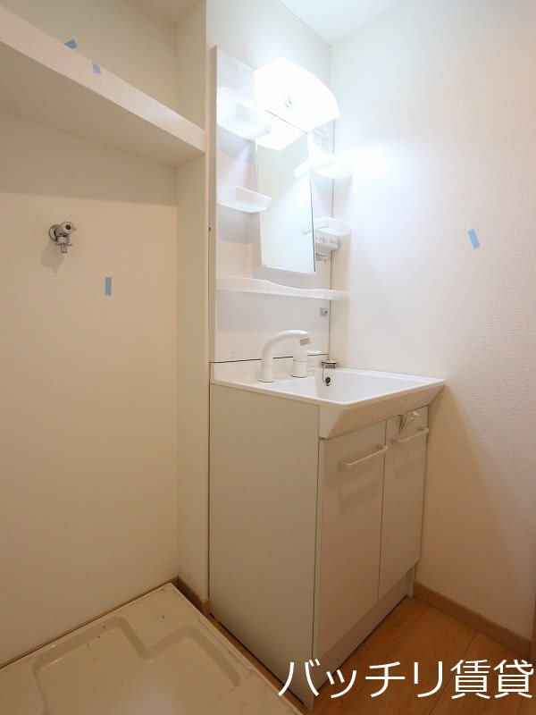 洗面設備　同タイプのお部屋の写真の為現状を優先いたします。