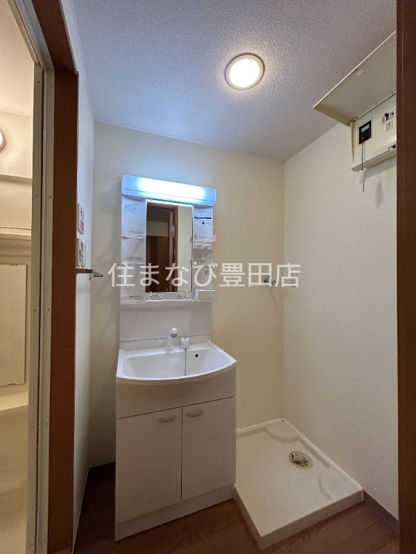 洗面設備　同型別部屋写真