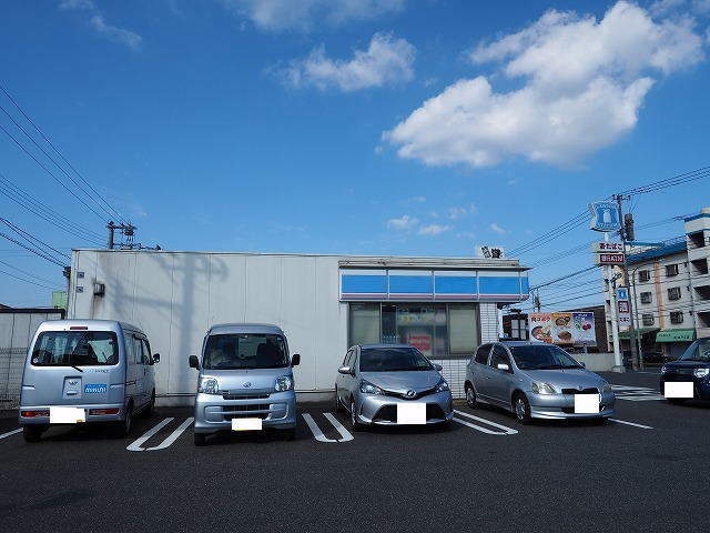 コンビニ　ローソン（コンビニ）まで200m